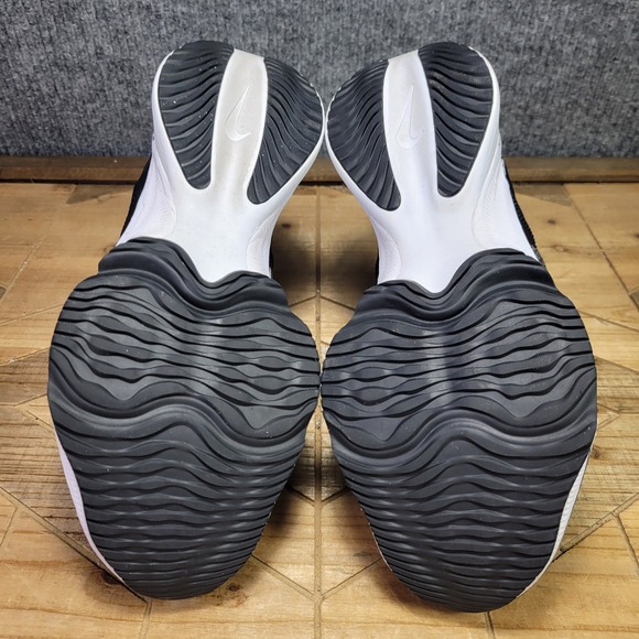 Nike Air Zoom Tempo NEXT% Flyease Mens 8.5  Black White CV1889-005 Running Shoes - Picture 8 of 13